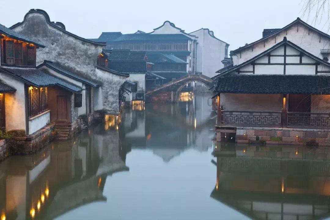 《大宅门》都为二奶奶的丫鬟和杨九红斗,为啥槐花惨死,香秀上位