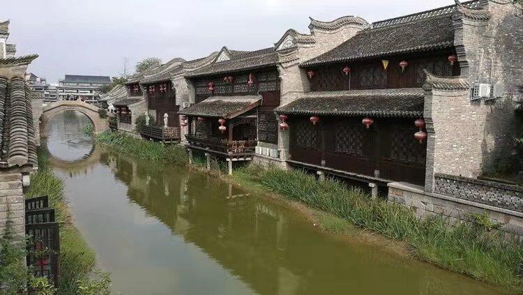 黄蕙兰：为丈夫事业挥金39年，晚年他却娶好友遗孀，直言这是真爱